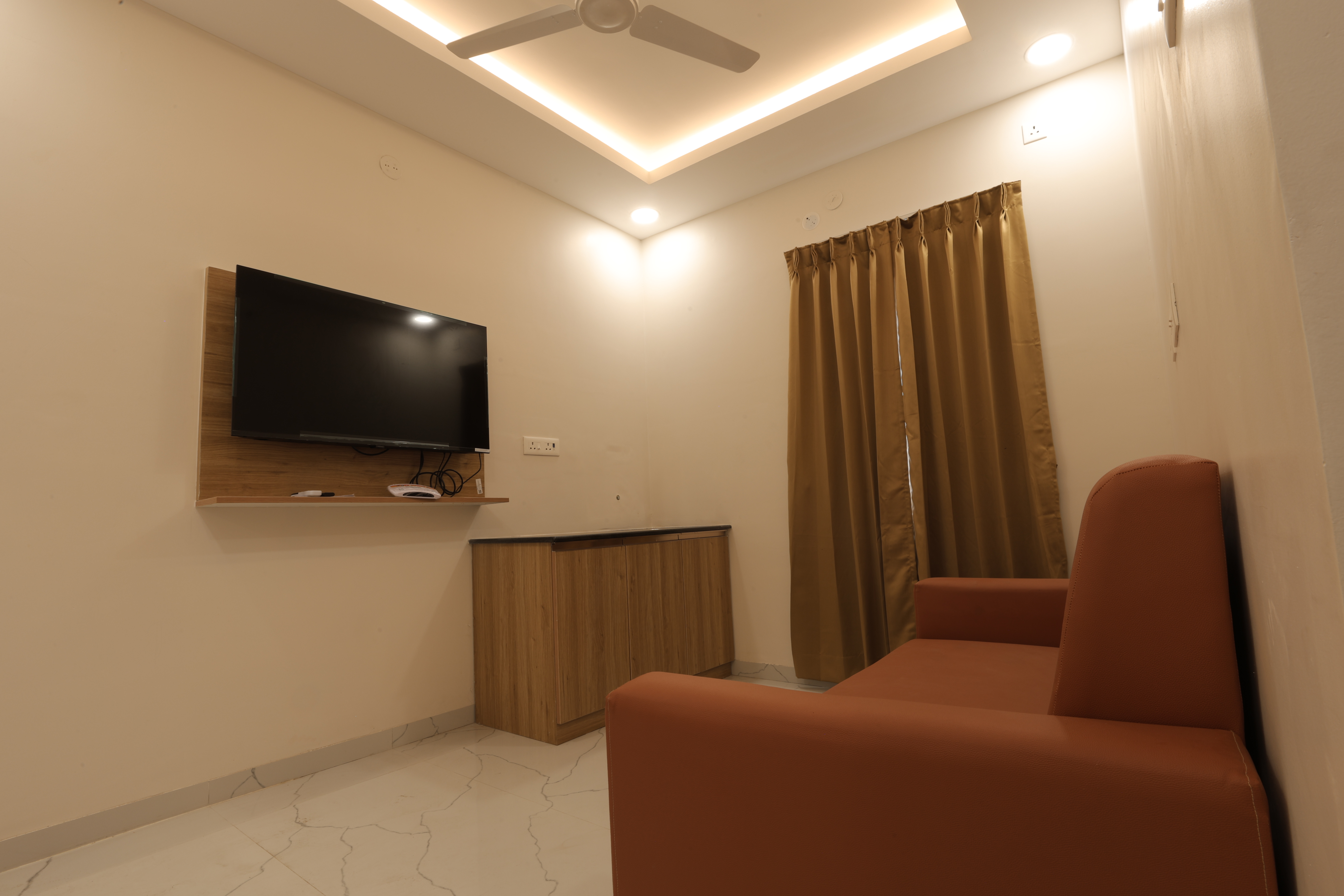 rohaan elite stay